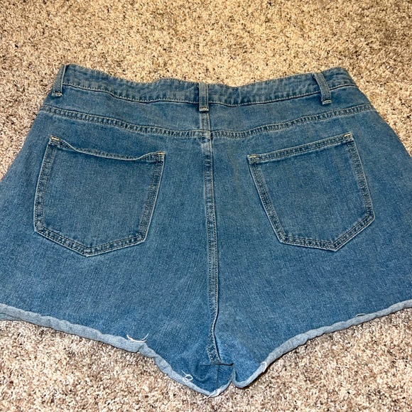 Jean shorts - Picture 2 of 2